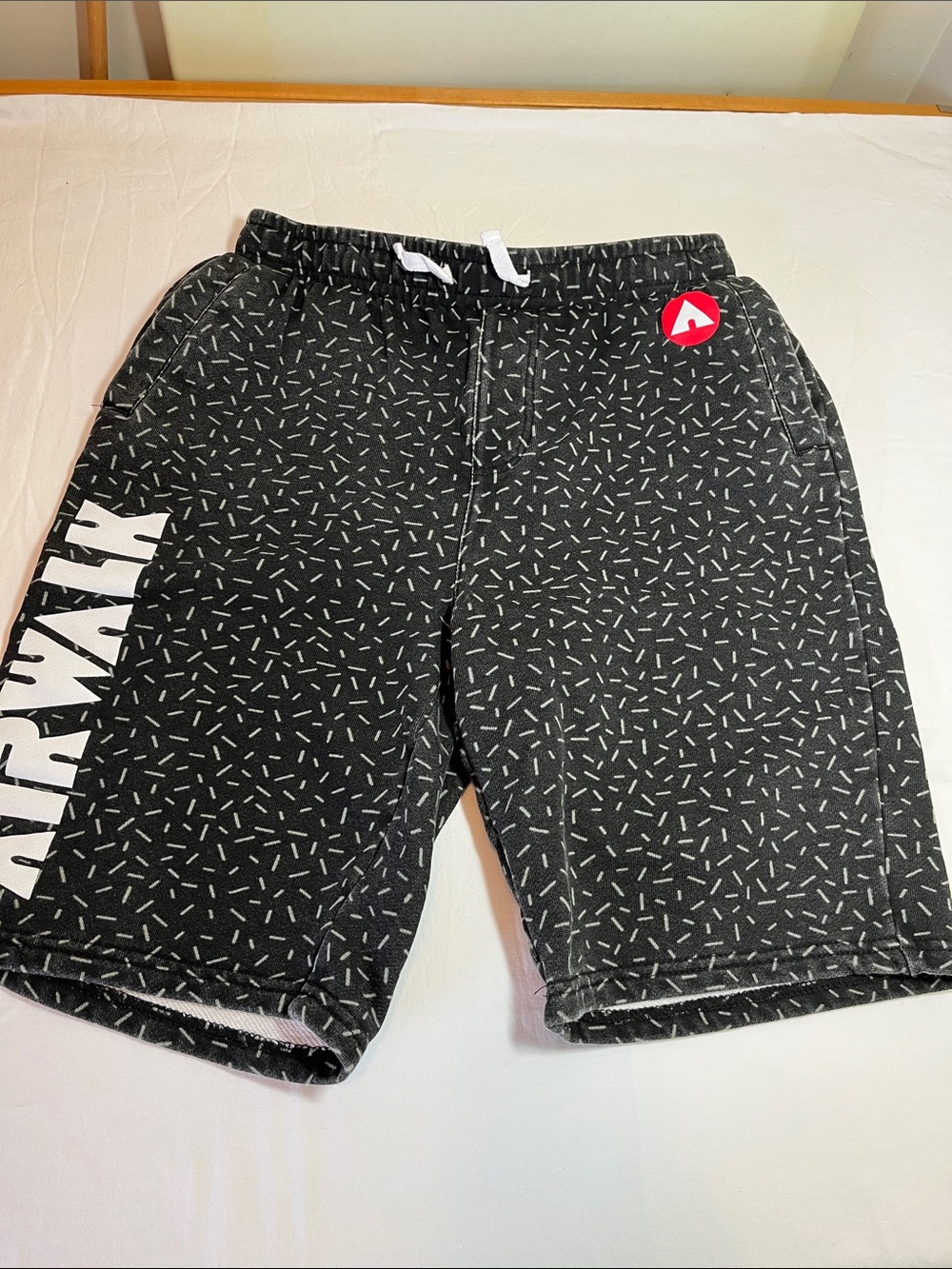 Airwalk Black Athletic Shorts with White Accent Pattern, youth large (10/12)